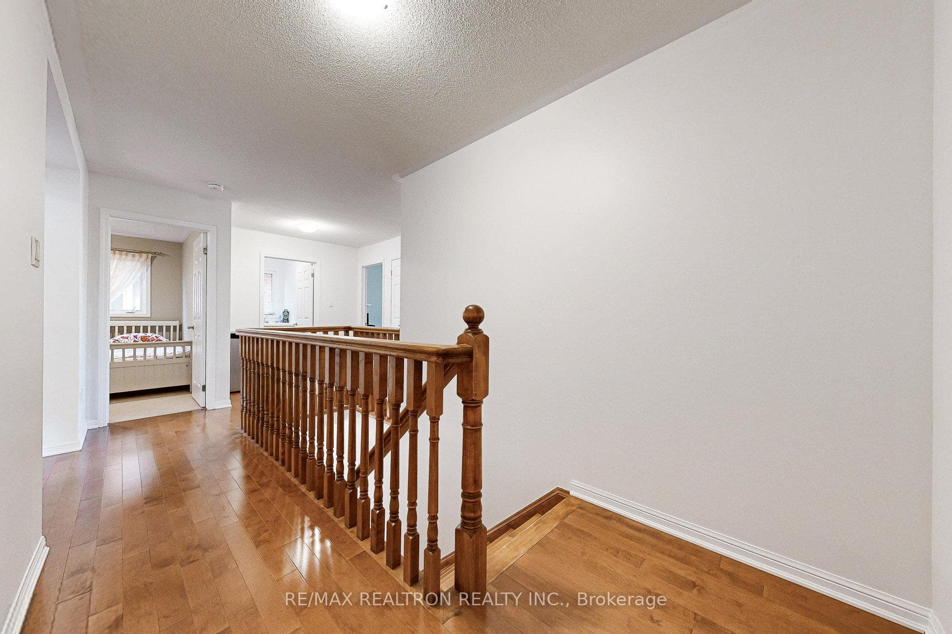 6 Ford Wilson Boulevard photo 21