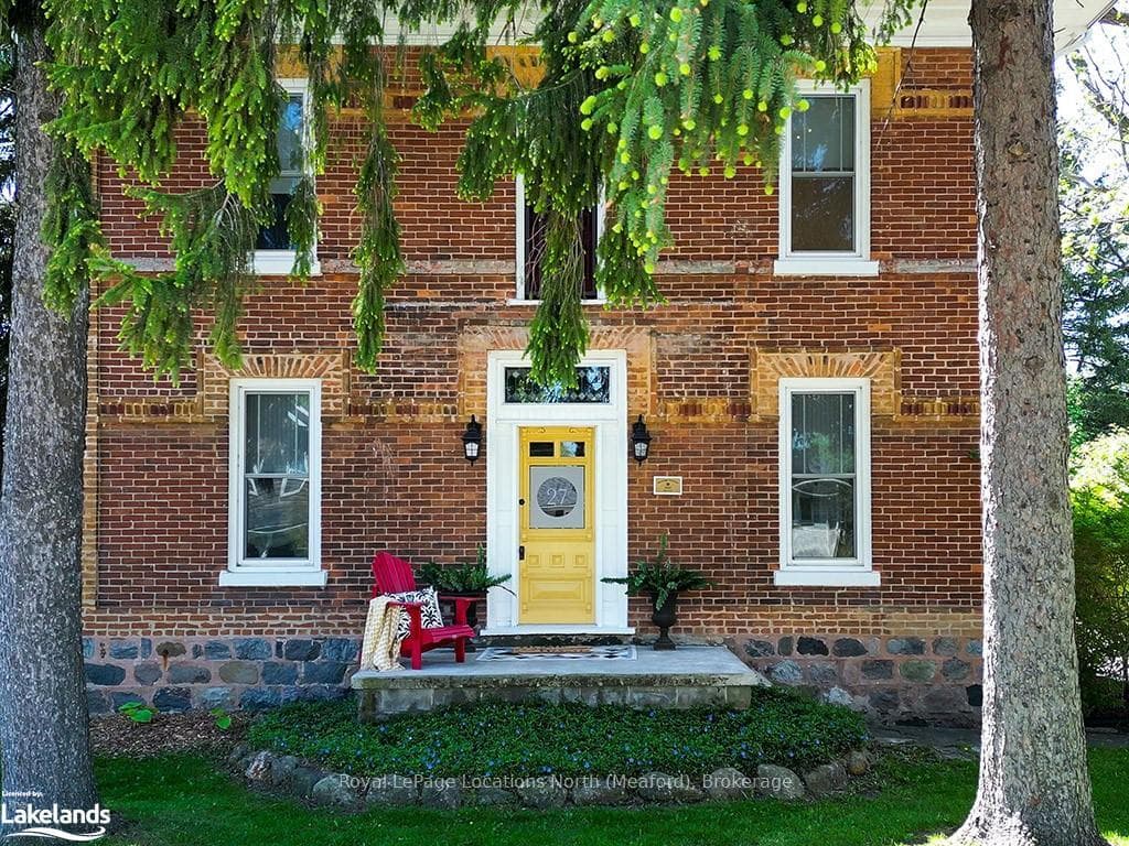 27 COLLINGWOOD Street photo 3