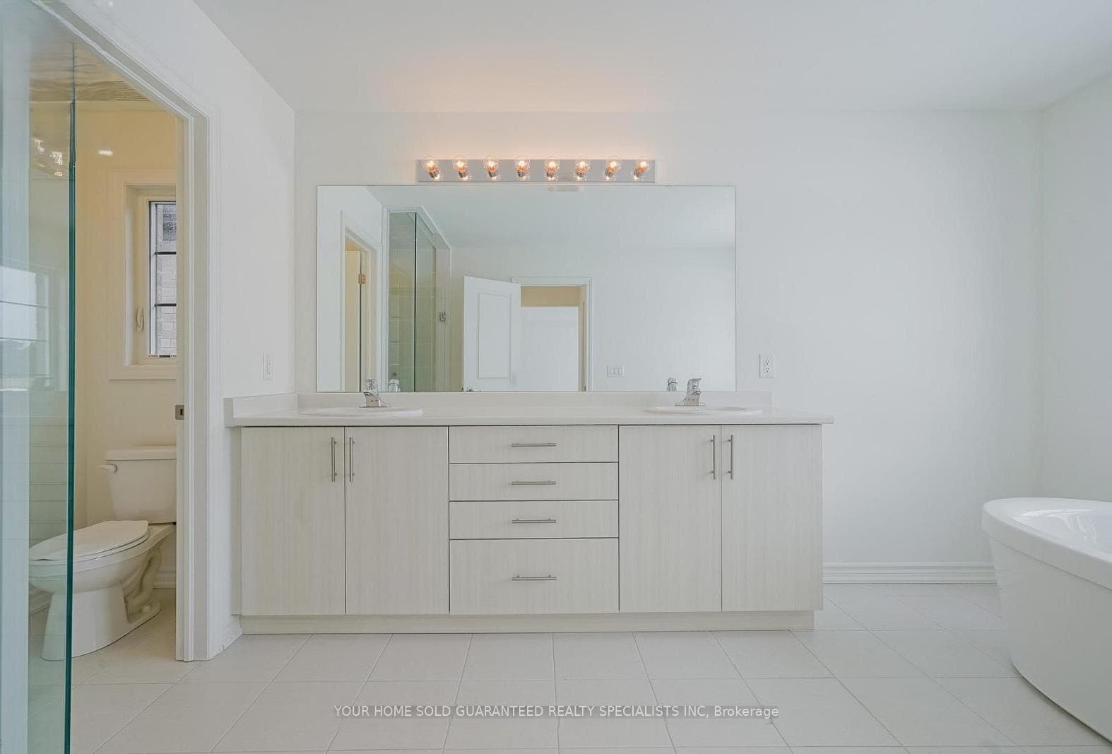 62 Calypso Avenue photo 11