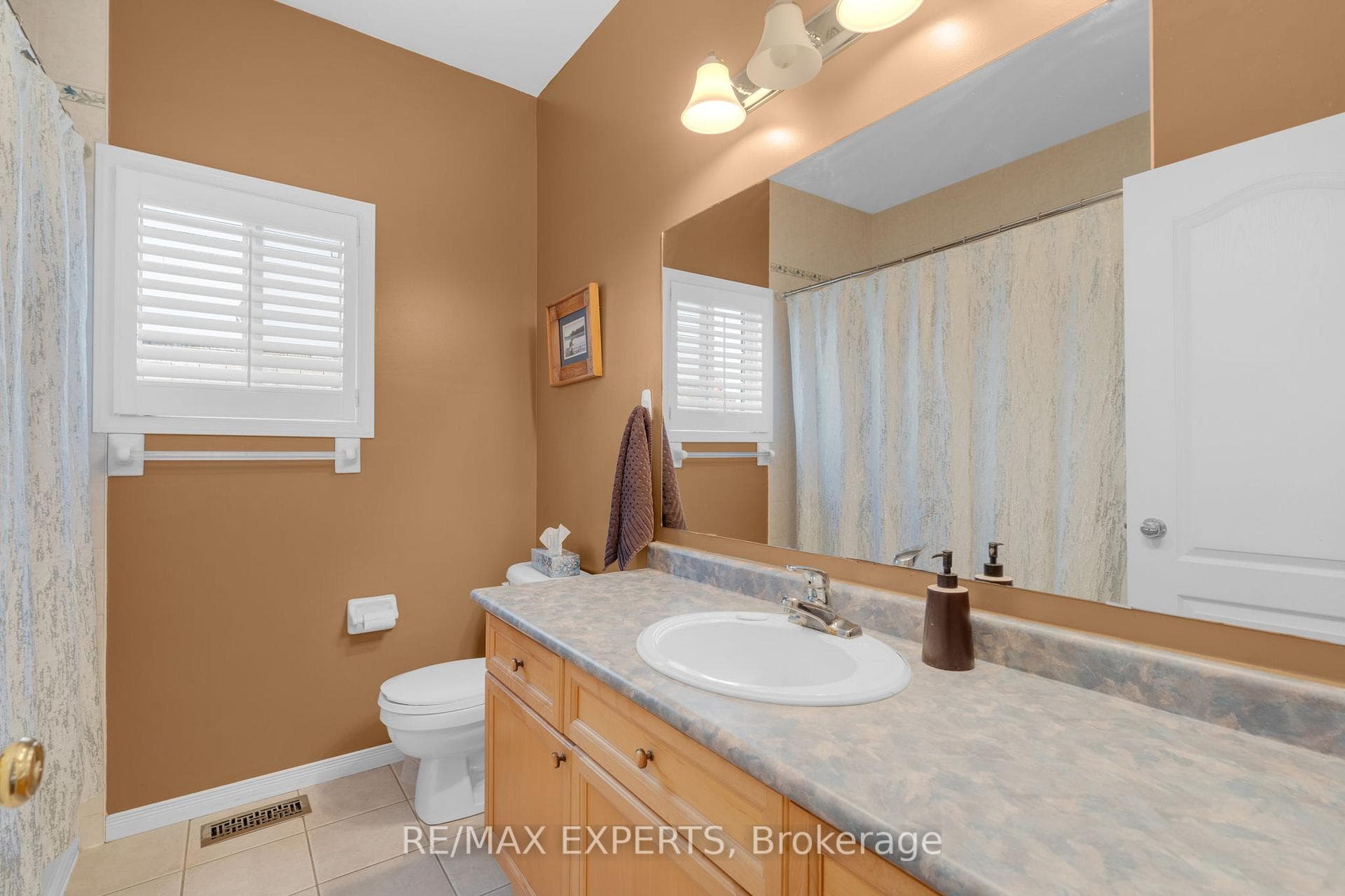 317 Gooseberry Street photo 13