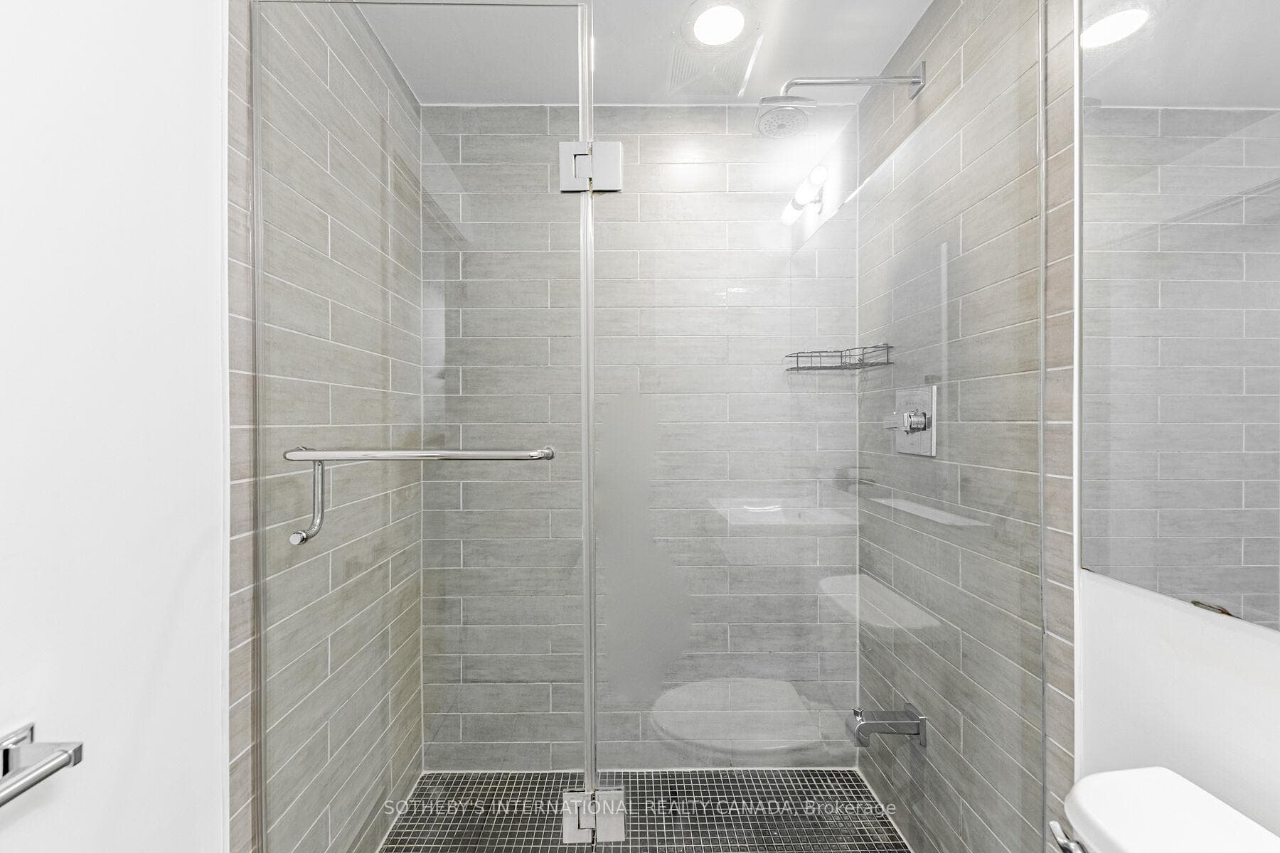 478 King Street Unit 609 photo 7