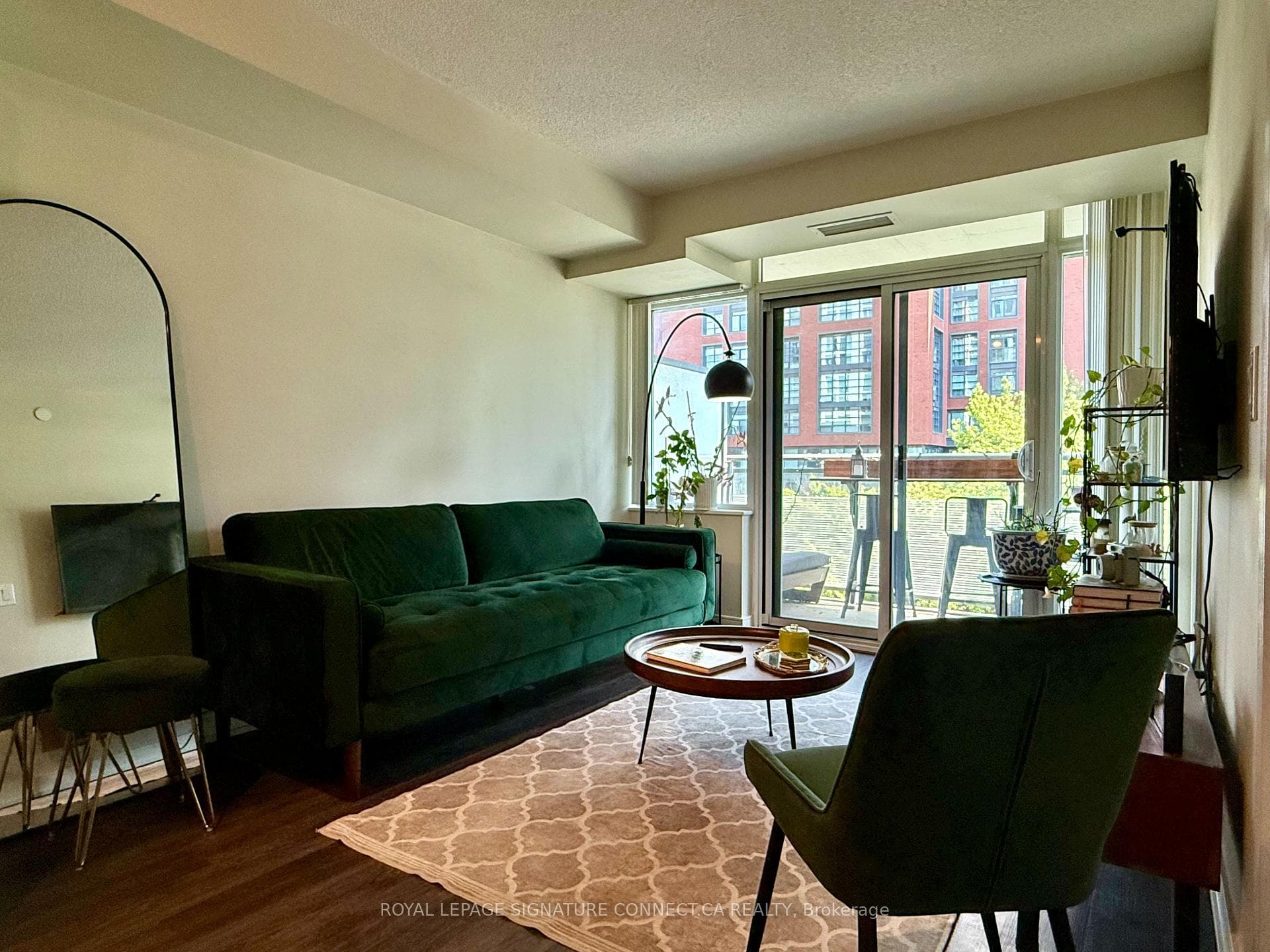525 Adelaide Street Unit 724 photo 6