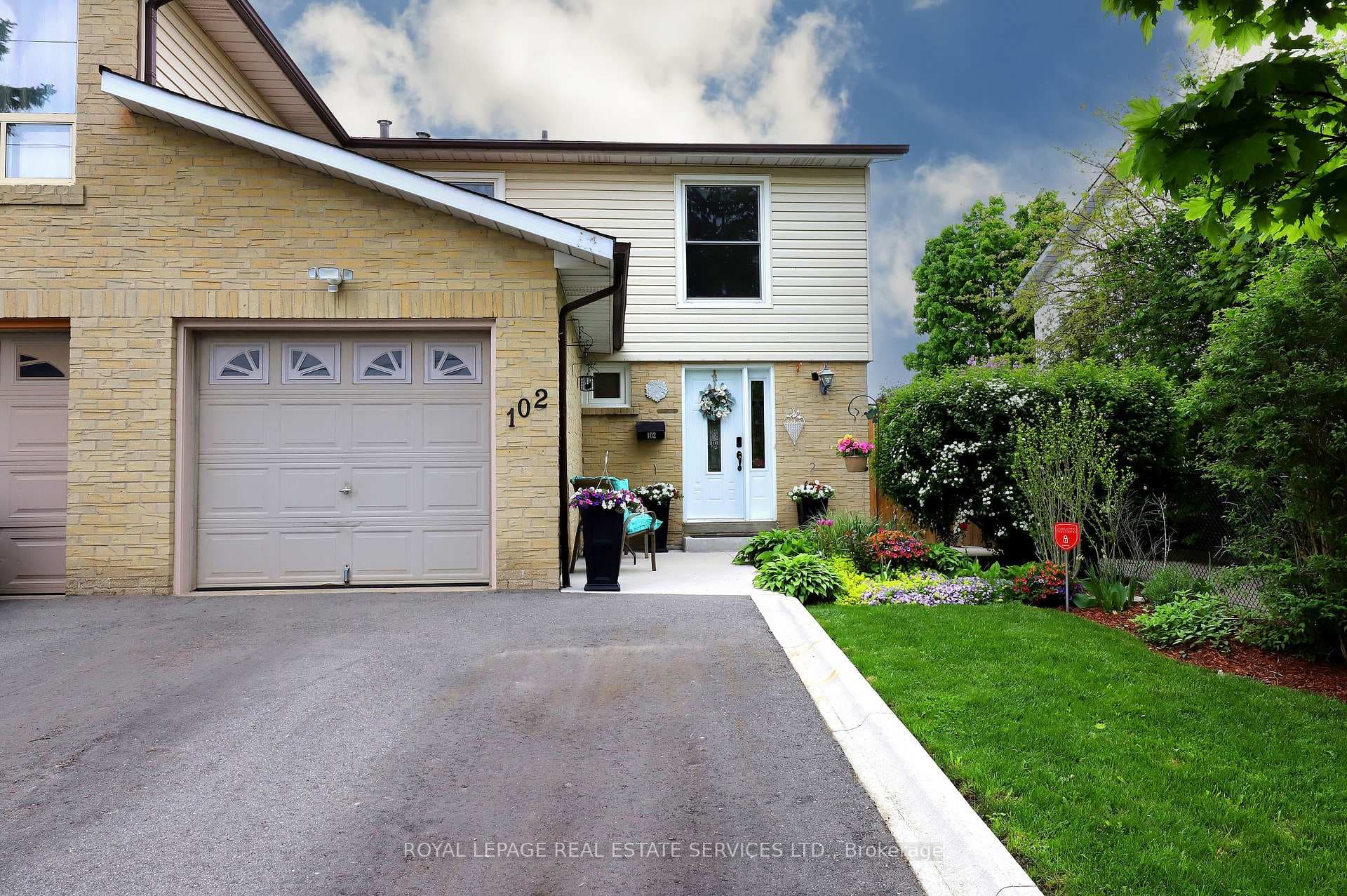 102 Harold Street photo 1