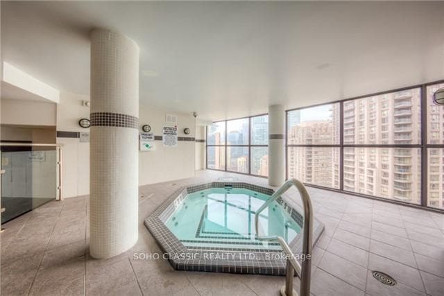 24 Wellesley Street Unit 2805 photo 6