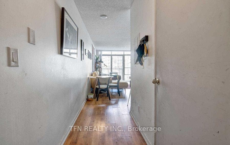 38 Joe Shuster Way Unit 1723 photo 8