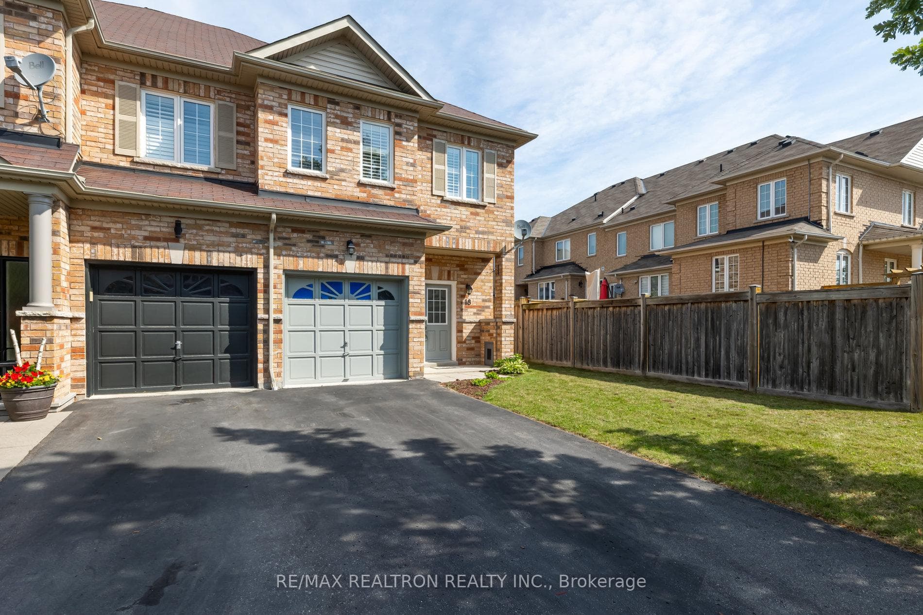 18 Summerside Avenue photo 2