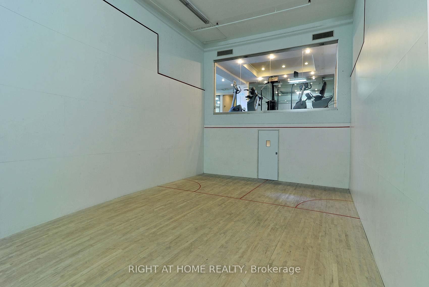 2285 Lake Shore Boulevard Unit 1509 photo 18
