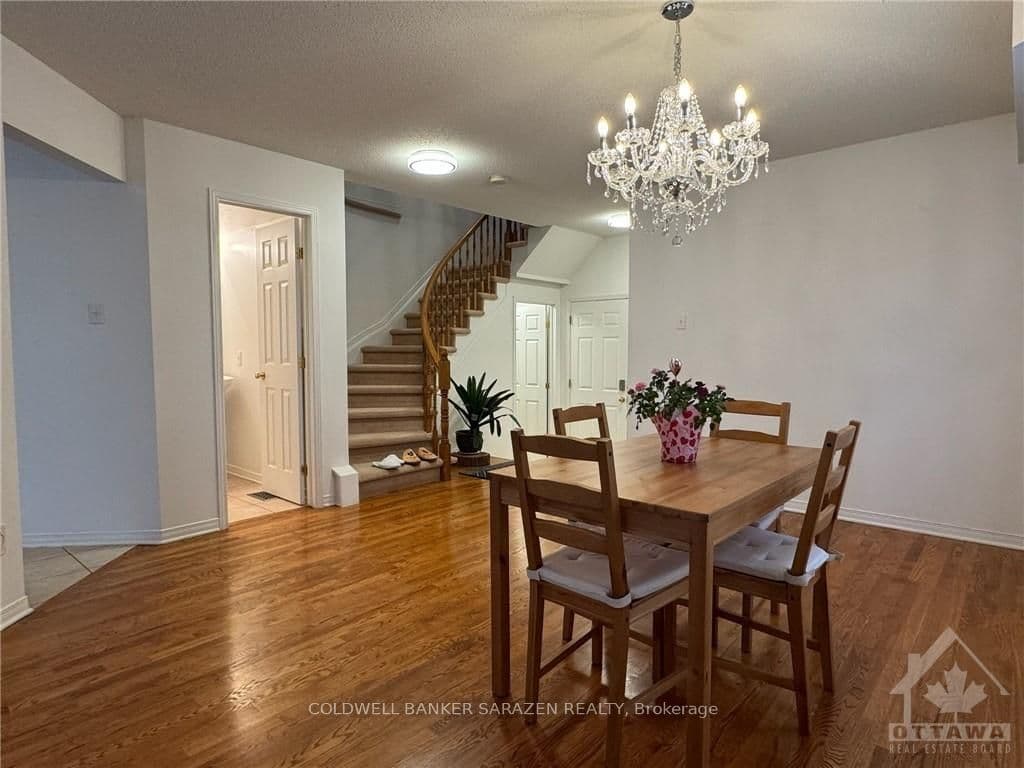 225 DUNTROON Circle photo 4