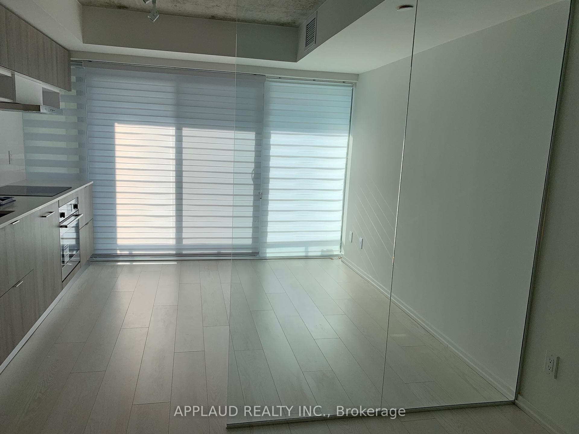 8 Hillsdale Avenue Unit 723 photo 5