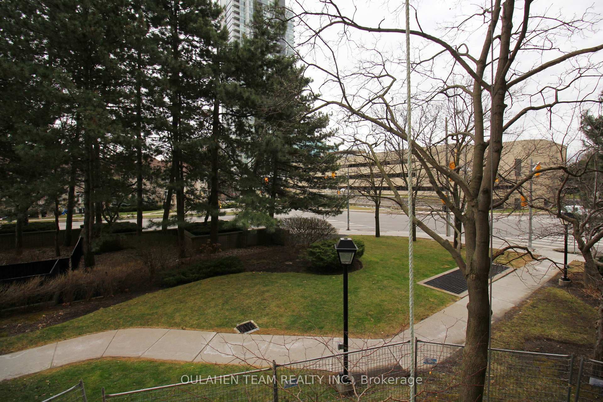 65 Spring Garden Avenue Unit 201 photo 27