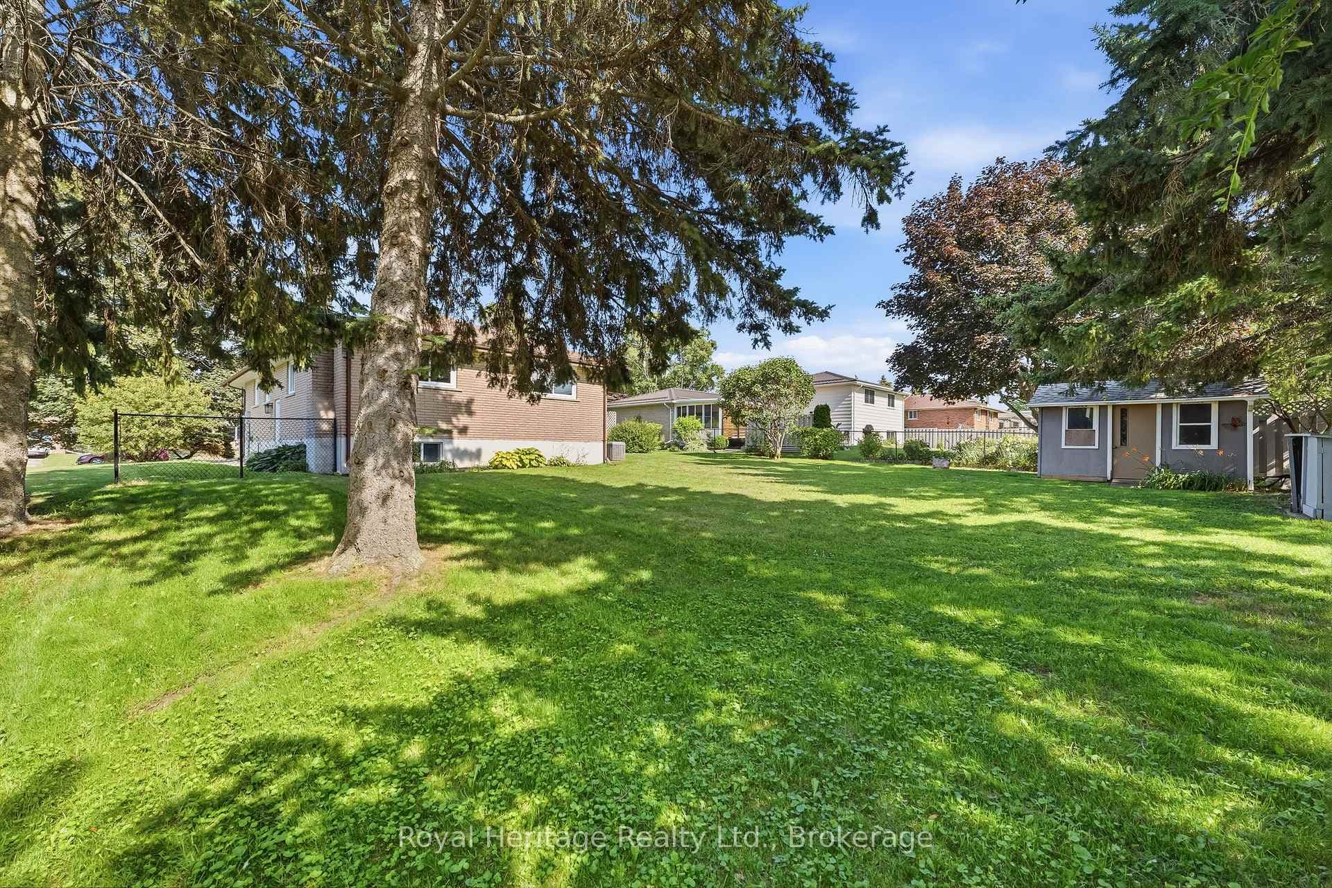 4 Thornlea Road photo 34