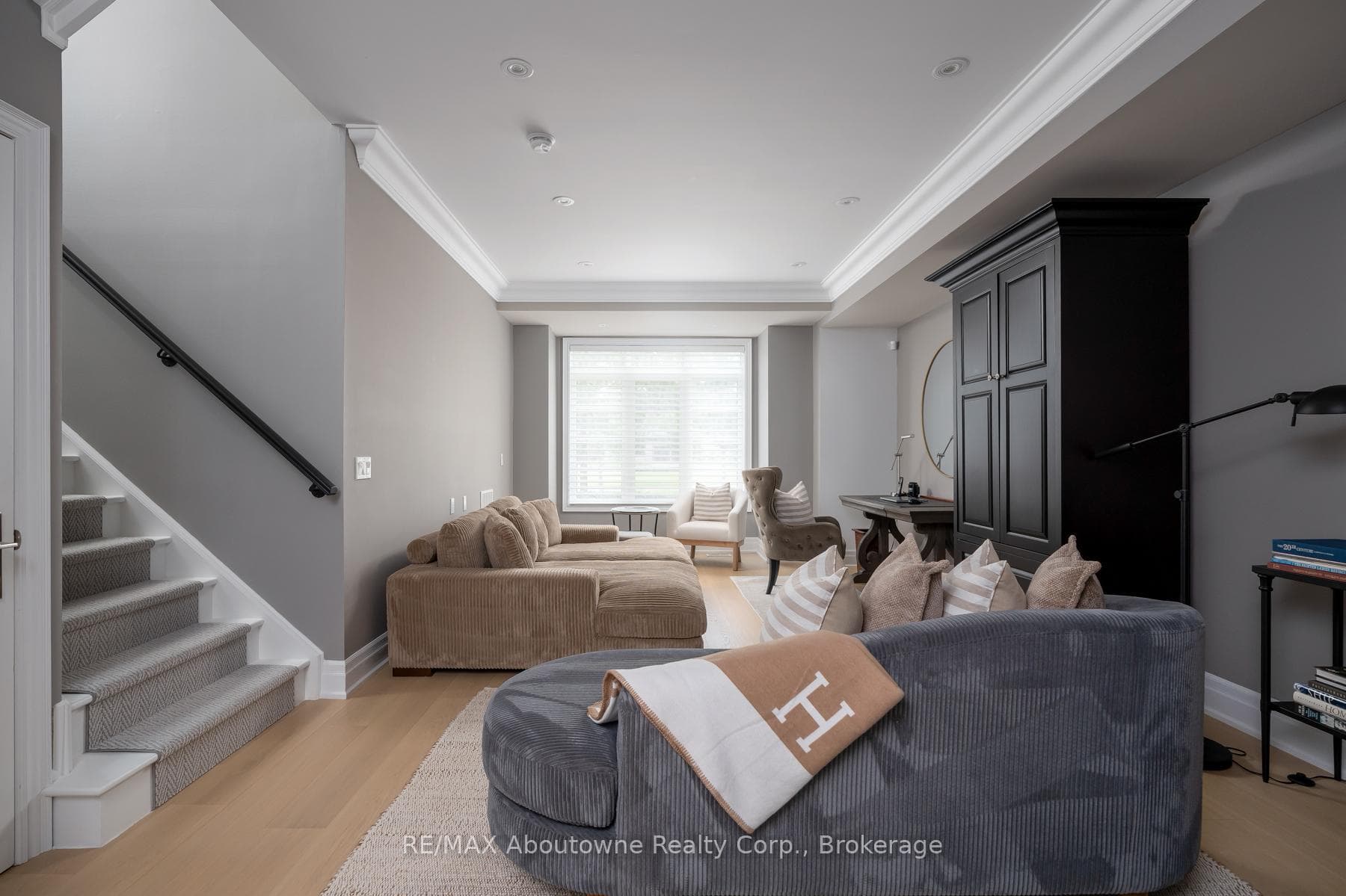 253 Hanover Street photo 27