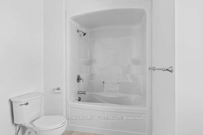 261 PITTOCK PARK Road Unit 13 photo 19