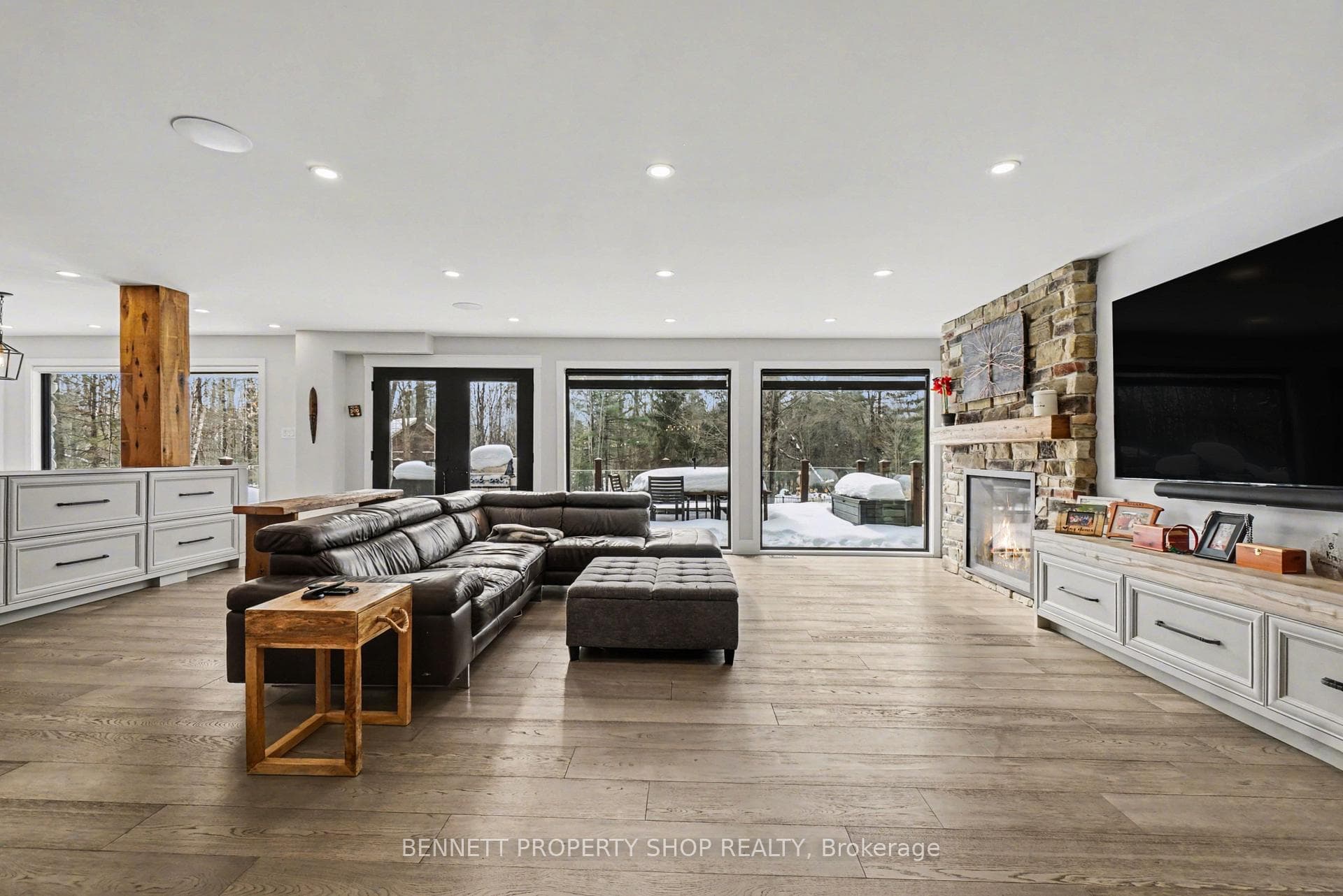 645 Canary Street photo 9