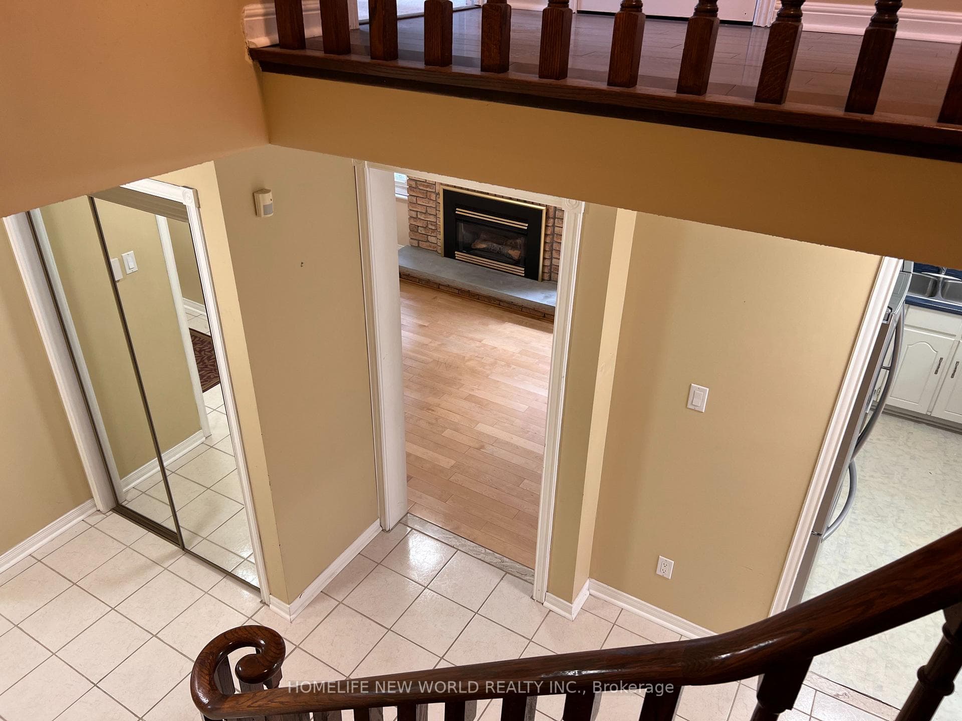 21 Delmark Boulevard photo 14