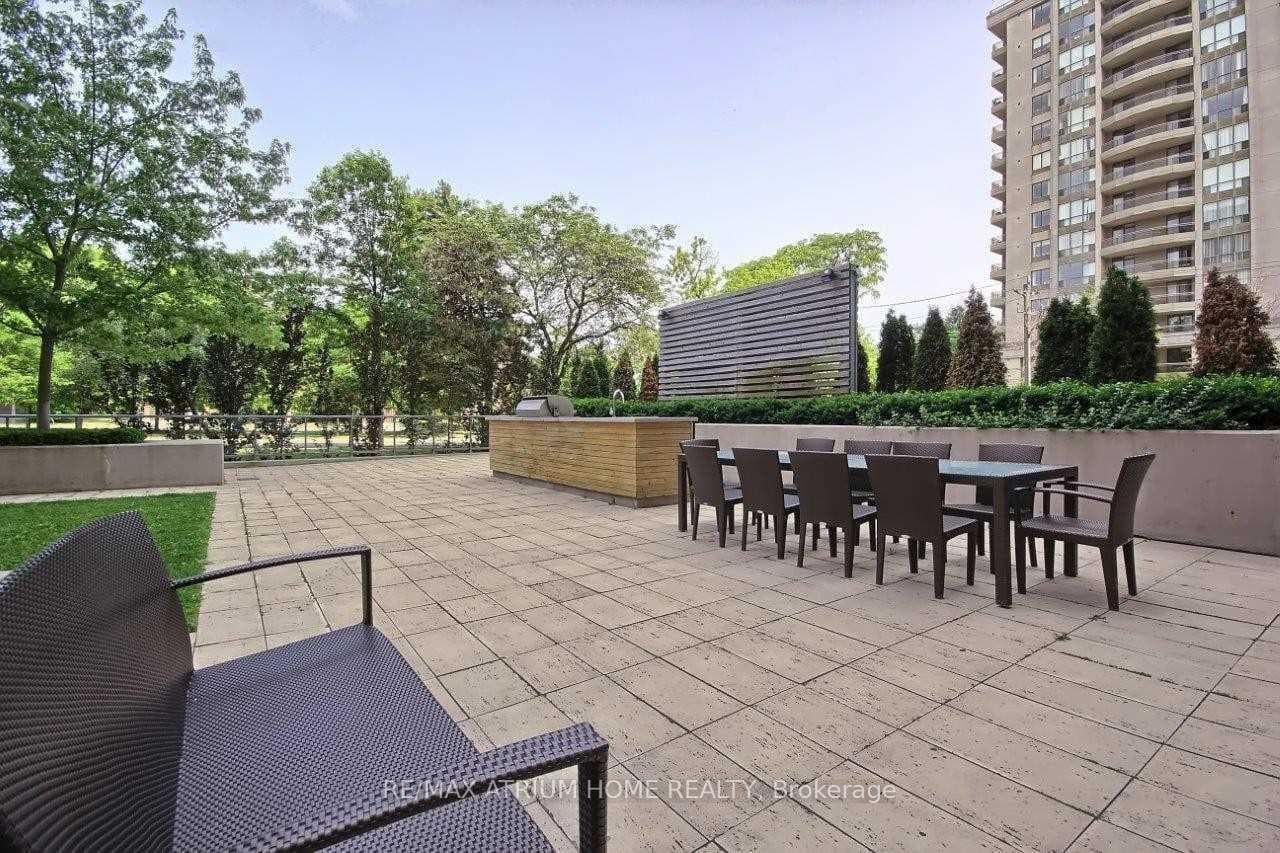 26 Norton Avenue Unit #605 photo 34