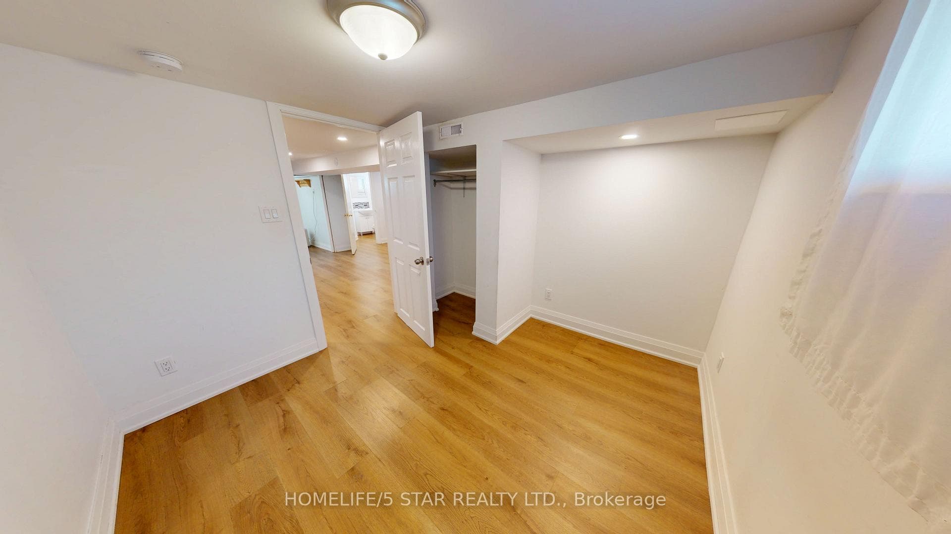 275 Oakwood Avenue Unit Bsmt photo 15
