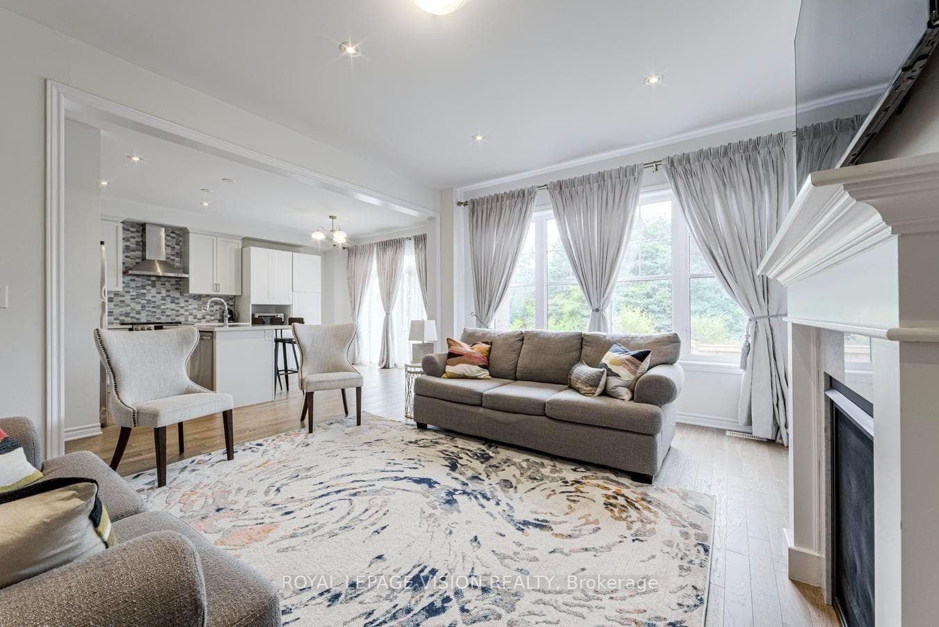 33 Bremner Street Unit #Main photo 13