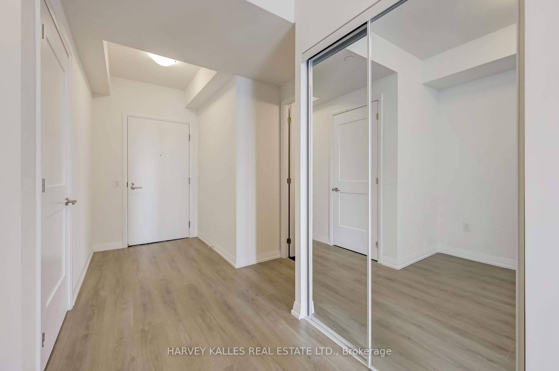 50 Dunfield Avenue Unit 2915 photo 6