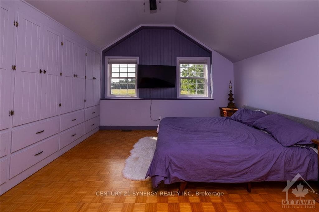 1695 GROVES Road photo 18