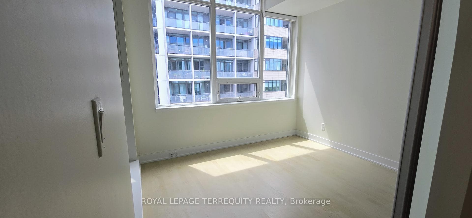 20 Gladstone Avenue Unit 502 photo 21