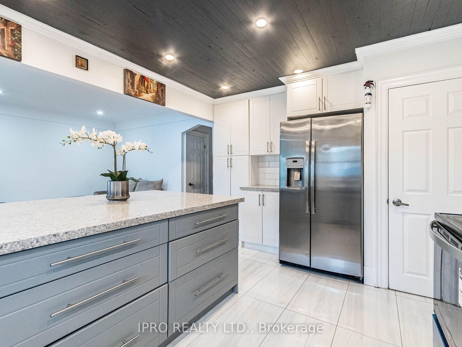 32 Bland Avenue photo 10