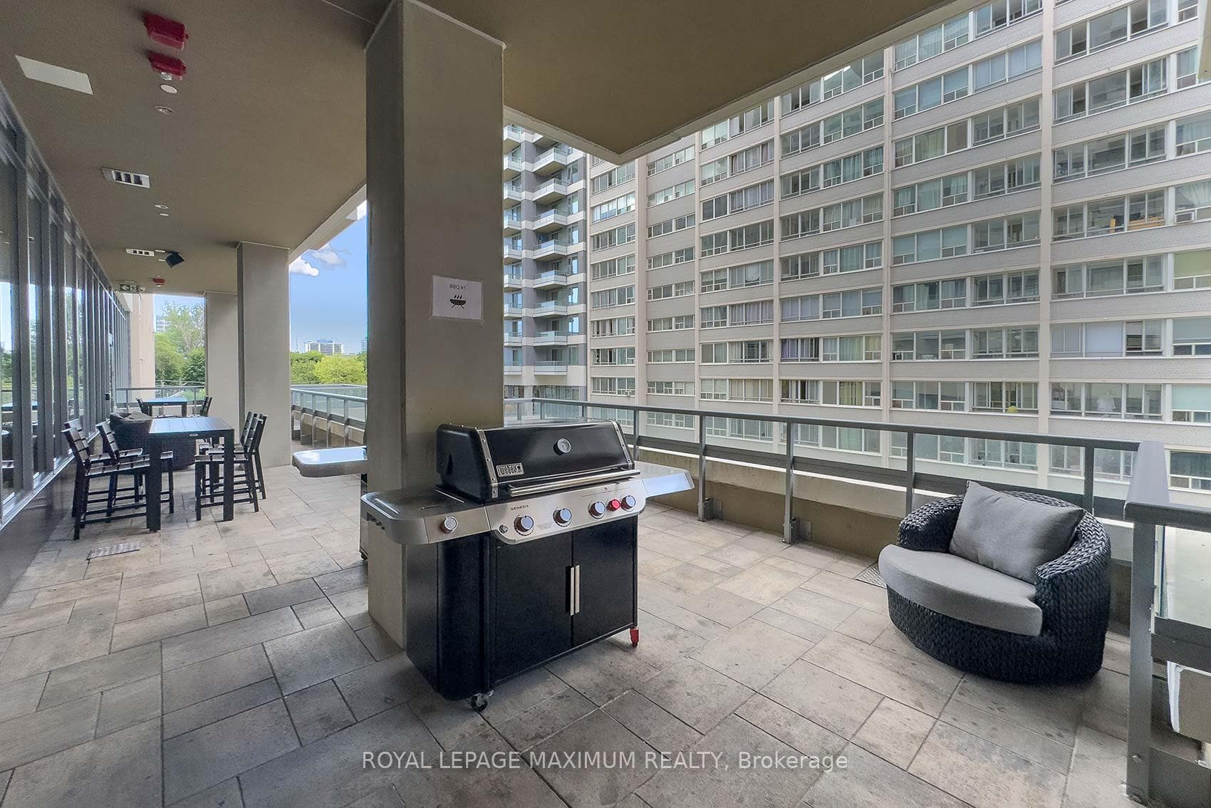 50 Dunfield Avenue Unit 1018 photo 25
