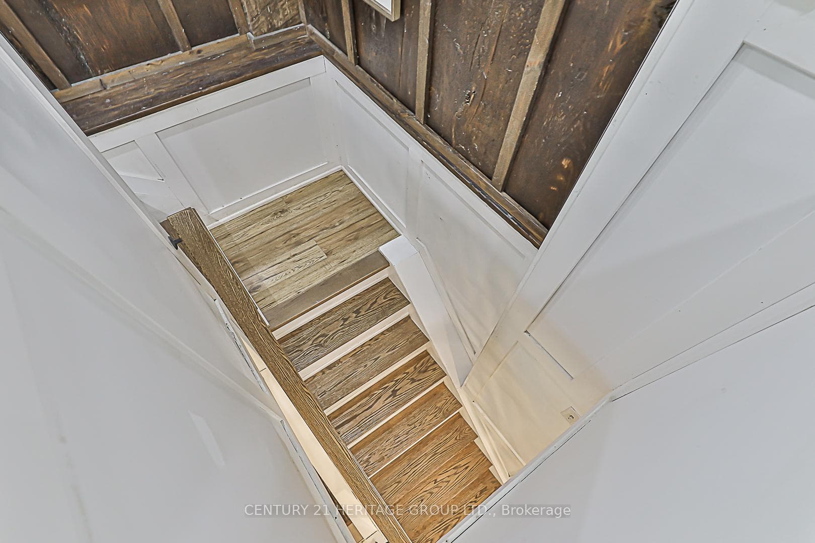 4533 Mount Albert Road photo 13