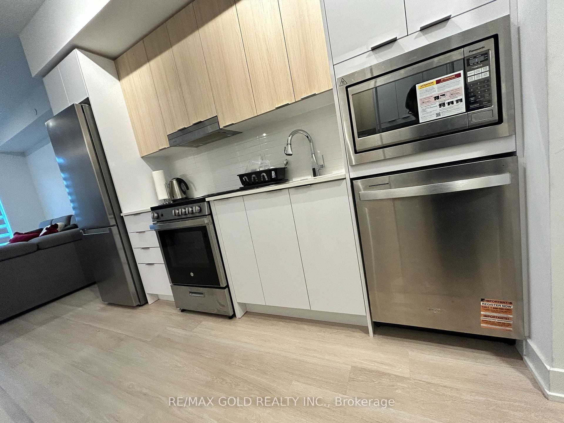 5105 Hurontario Street Unit 809 photo 15