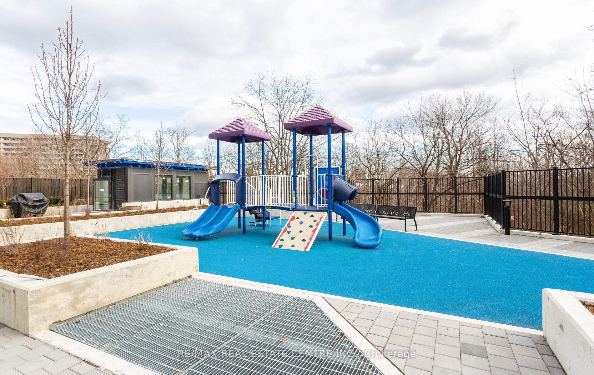 204 Burnhamthorpe Road Unit 1307E photo 38