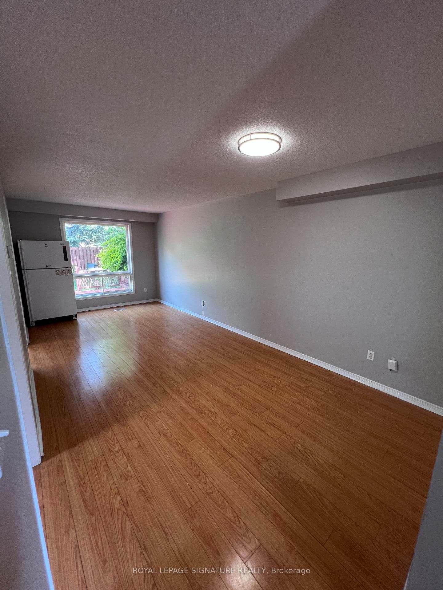 1793 McGill Court photo 3