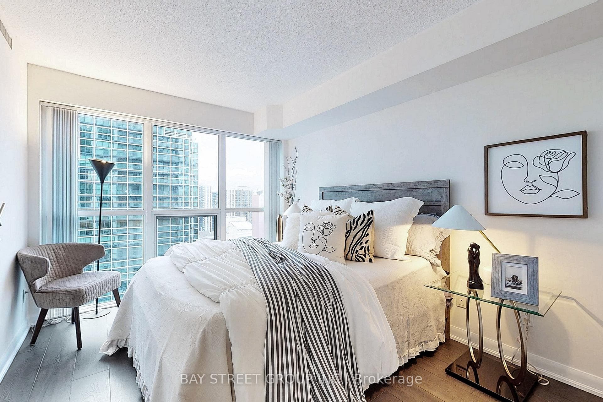 5162 Yonge Street Unit 2009 photo 7