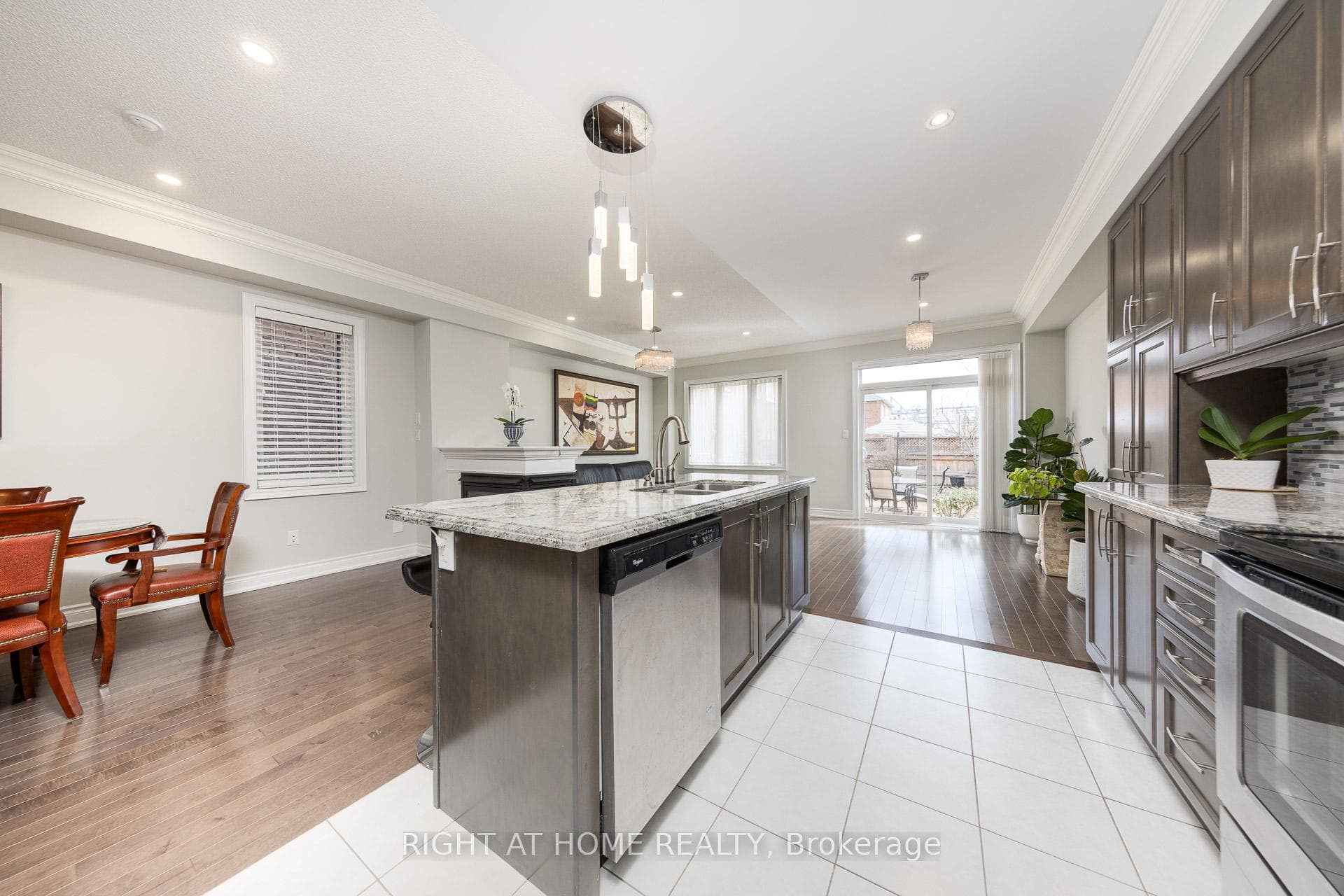 31 Goldthread Terrace photo 13