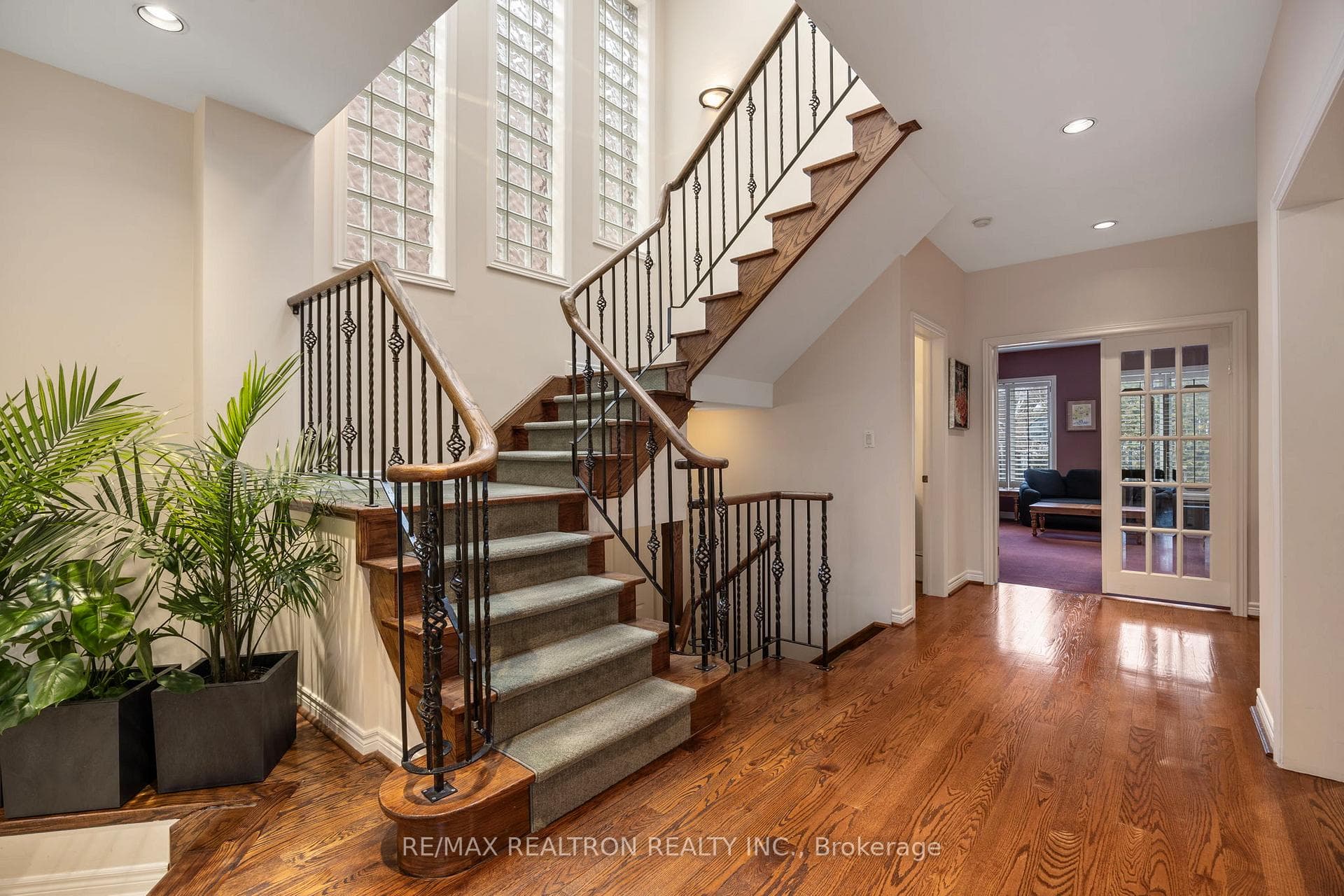 110 Glen Park Avenue photo 9