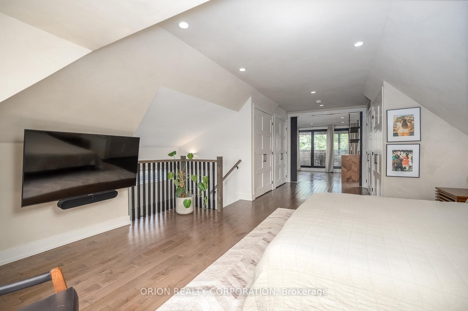 185 Glenholme Avenue photo 29