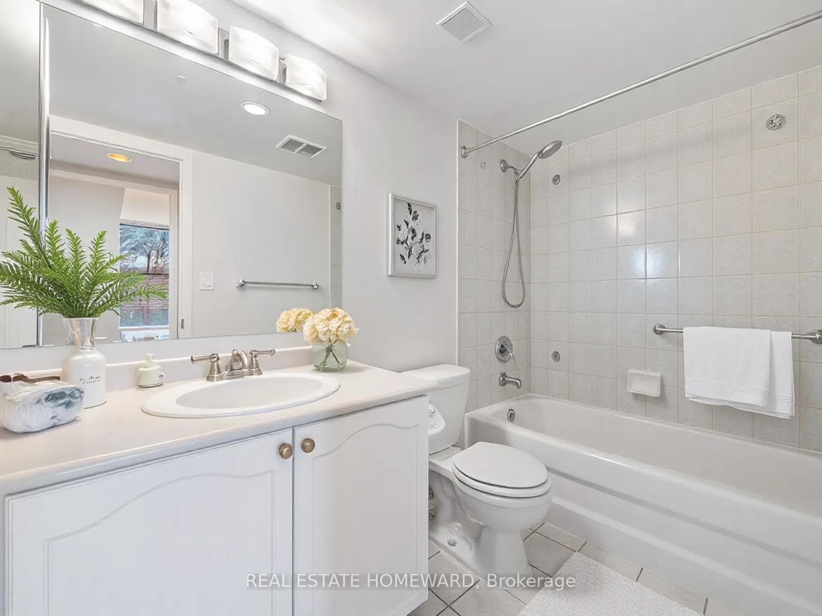 1797 Queen Street Unit 206 photo 33