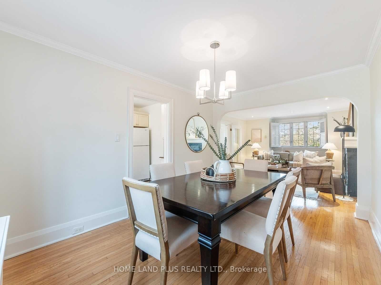 70 Mann Avenue photo 8