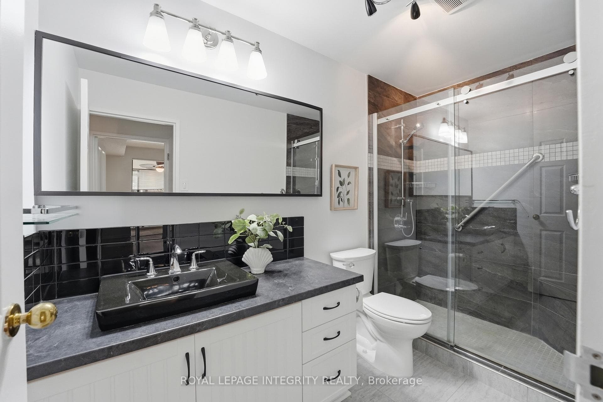 2019 Carling Avenue Unit 108 photo 11