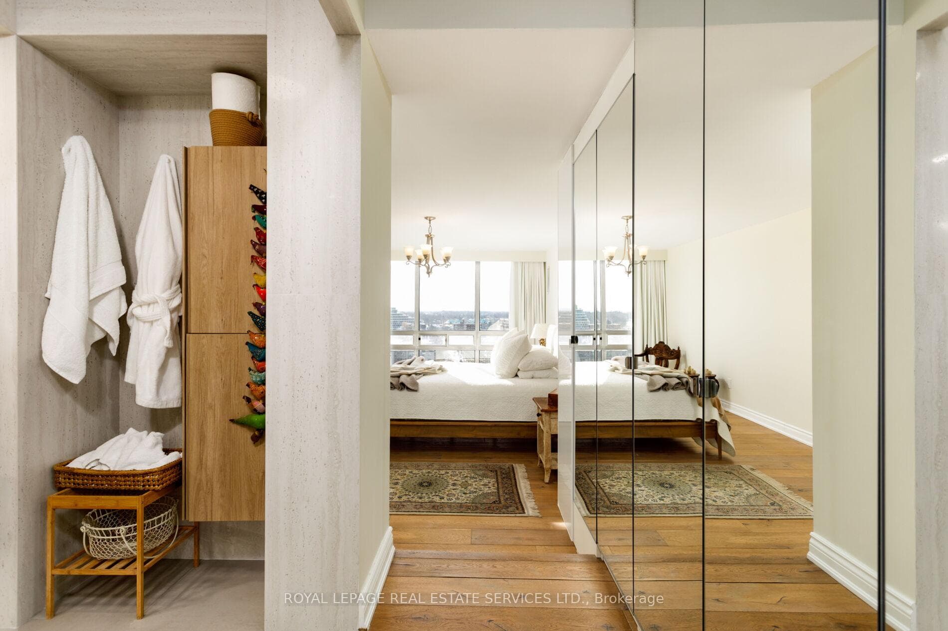 2180 Marine Drive Unit 1401 photo 27