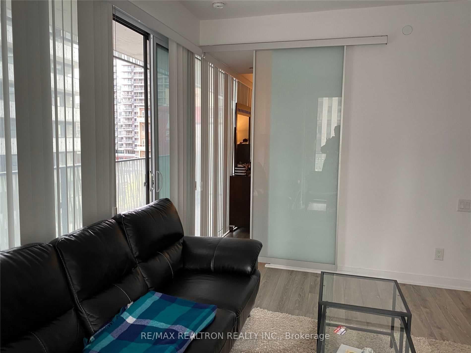 42 Charles Street Unit 609 photo 9