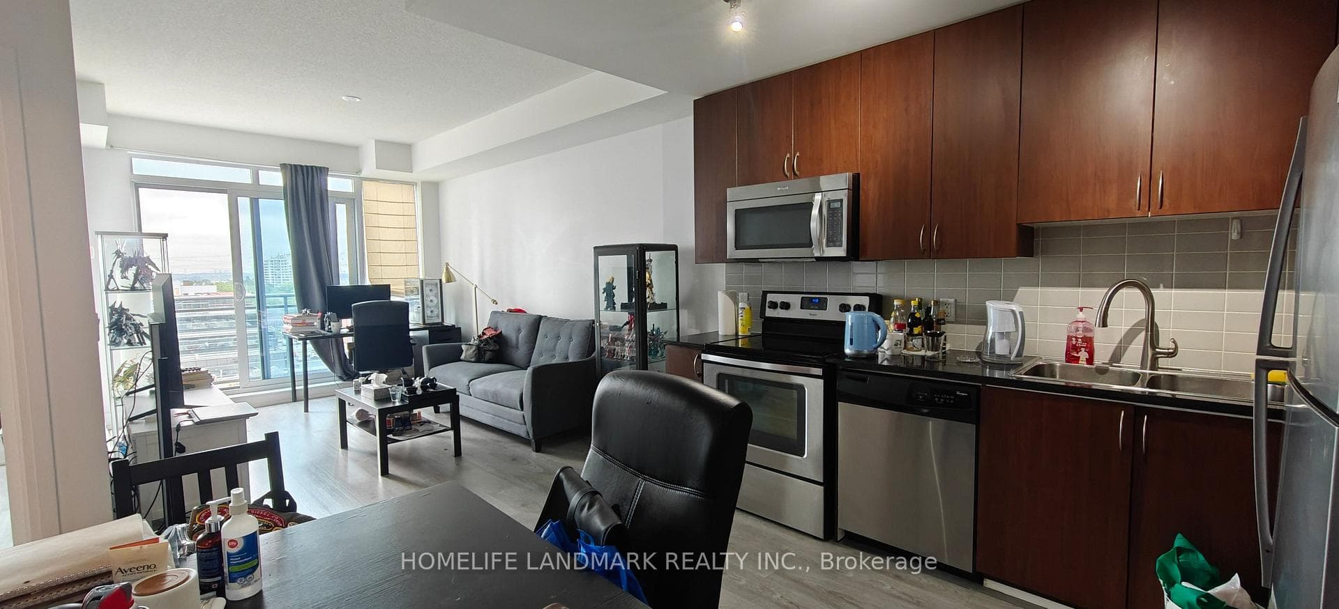 370 Highway 7 Road Unit 1017 photo 3