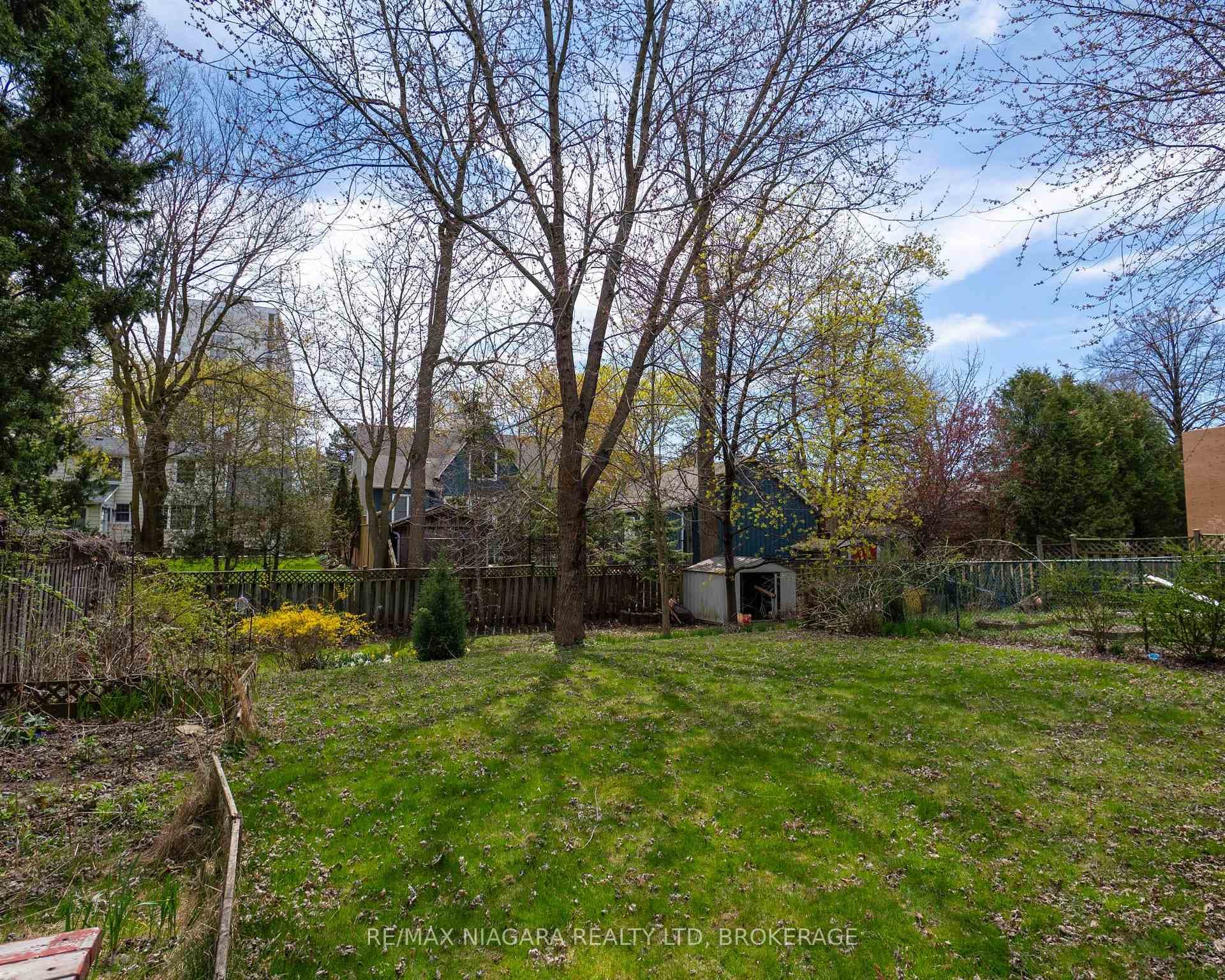 10 Highland Road photo 17