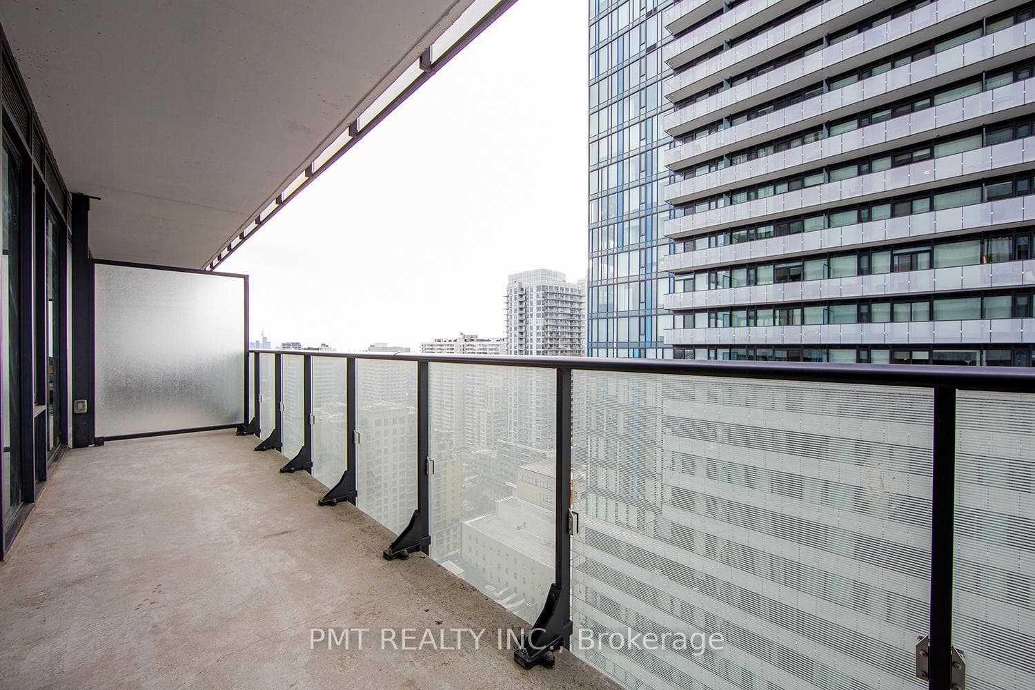 185 Roehampton Avenue Unit 2401 photo 43