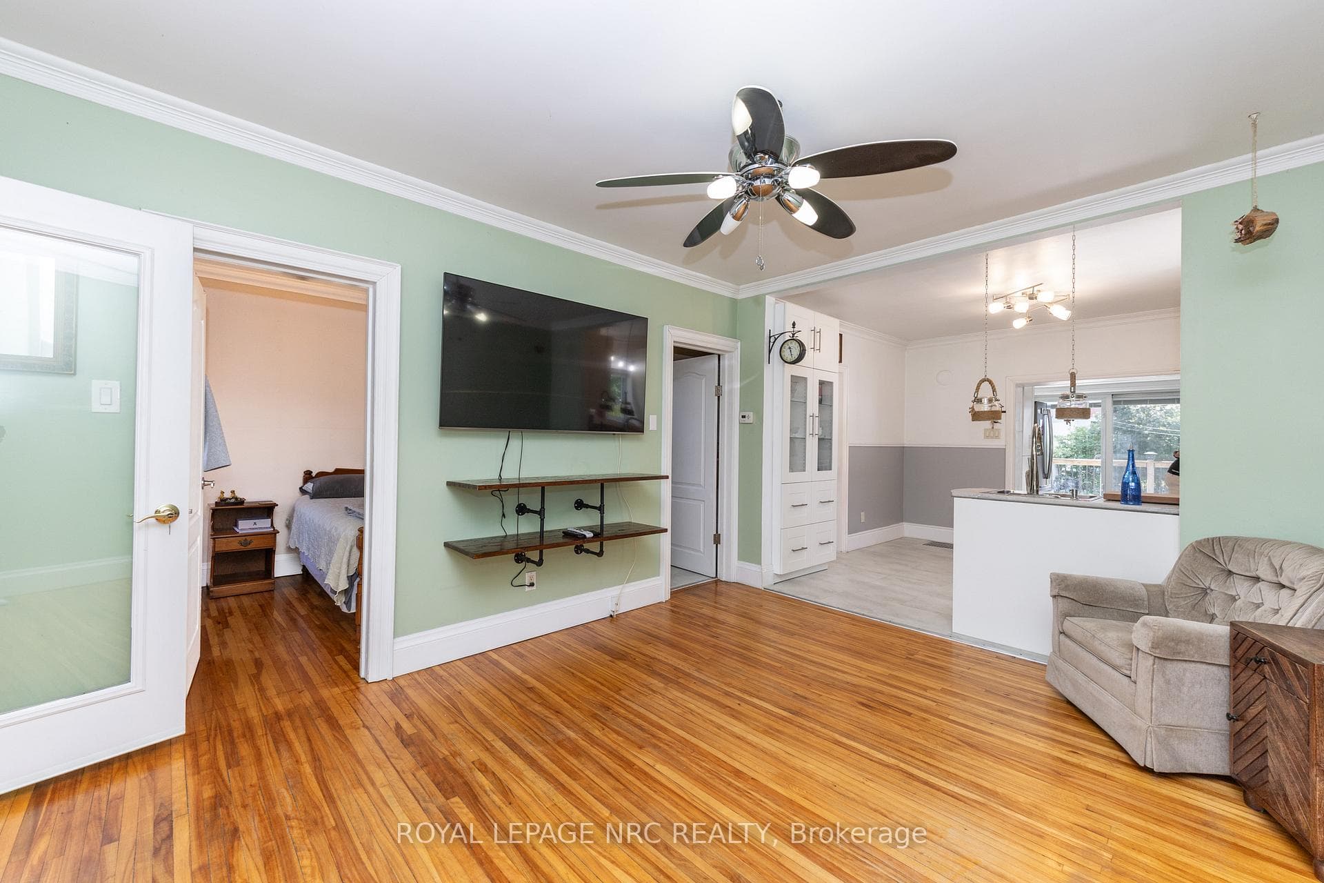 Notice the beautiful hardwood flooring.