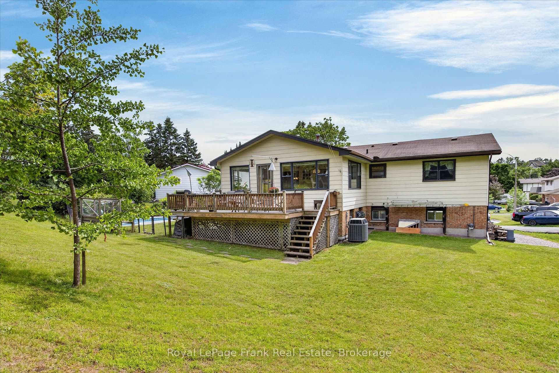18 Redwood Court photo 29