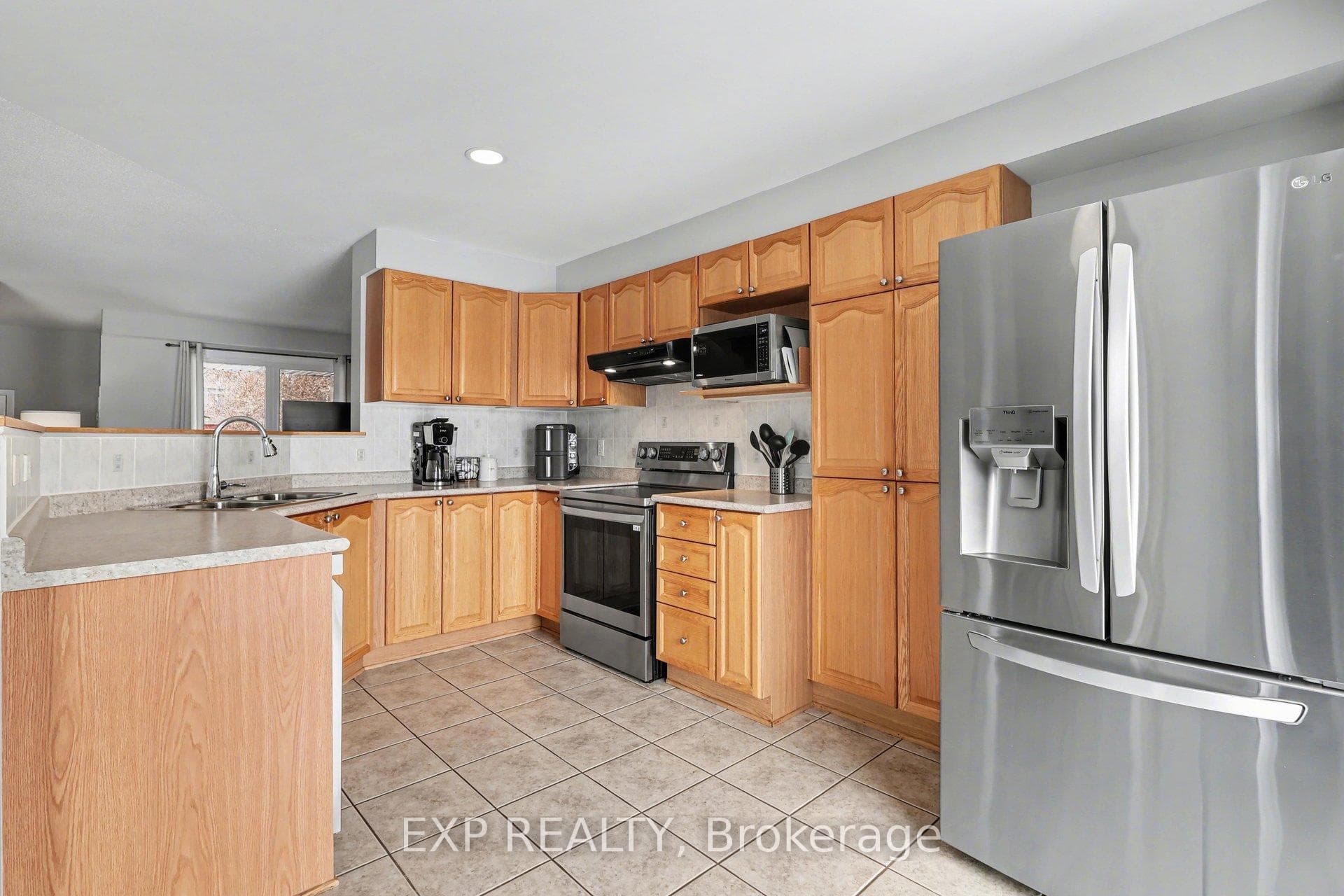 1513 Demeter Street photo 16