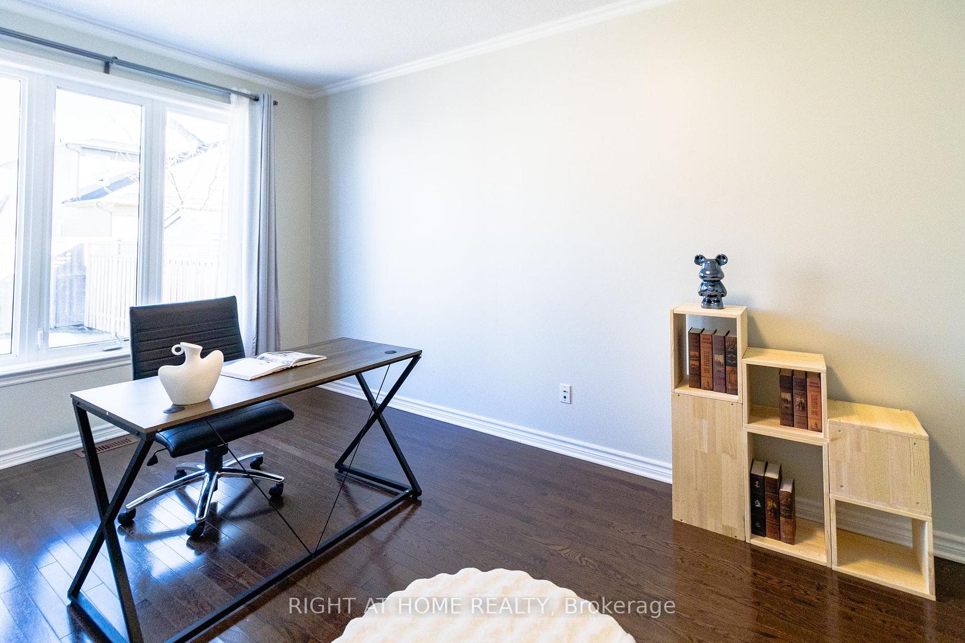 204 Cooks Mill Crescent photo 13