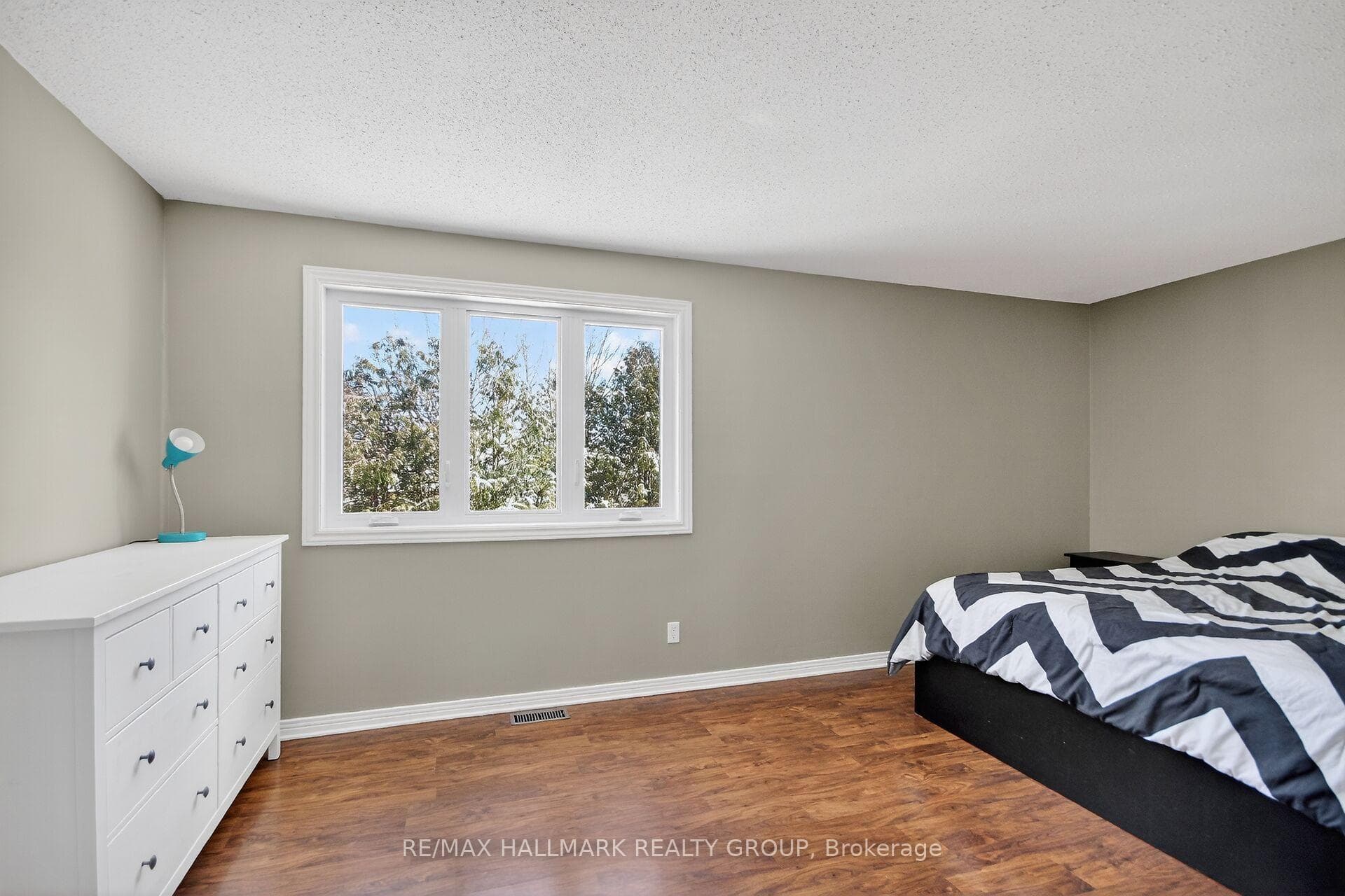 544 Apollo Way photo 18