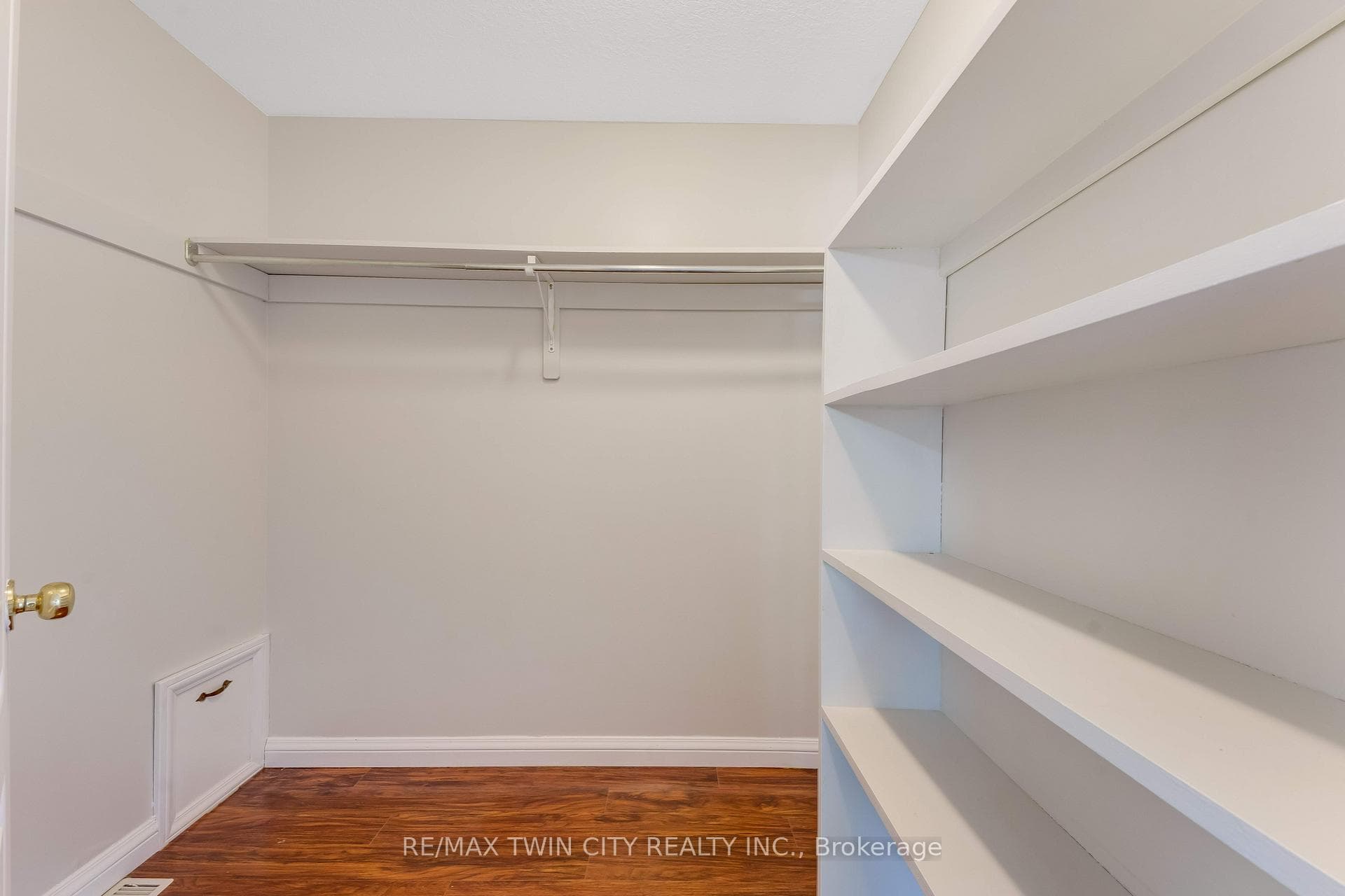 213 Grey Fox Drive photo 18