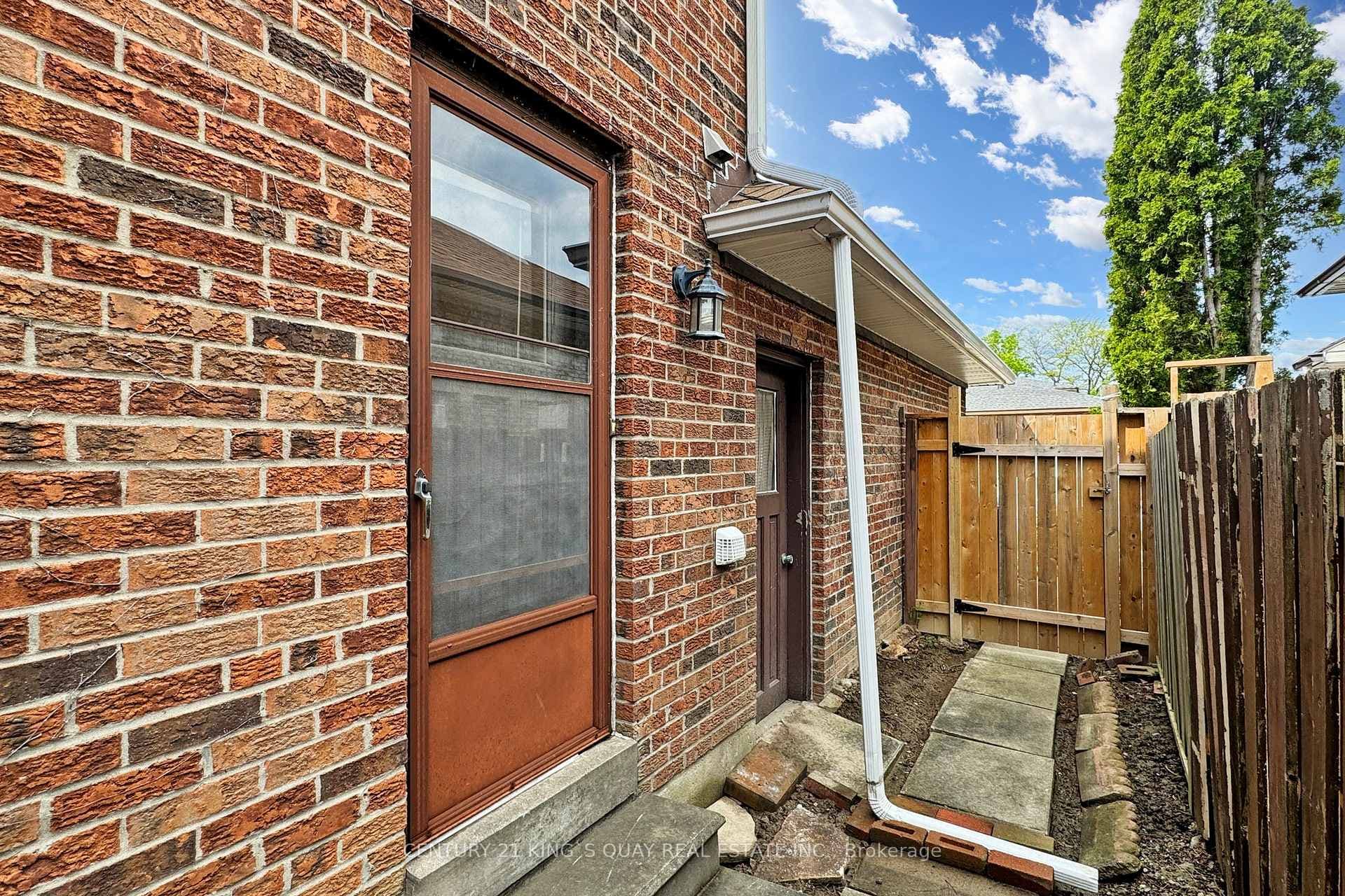 6 Terryhill Crescent photo 37